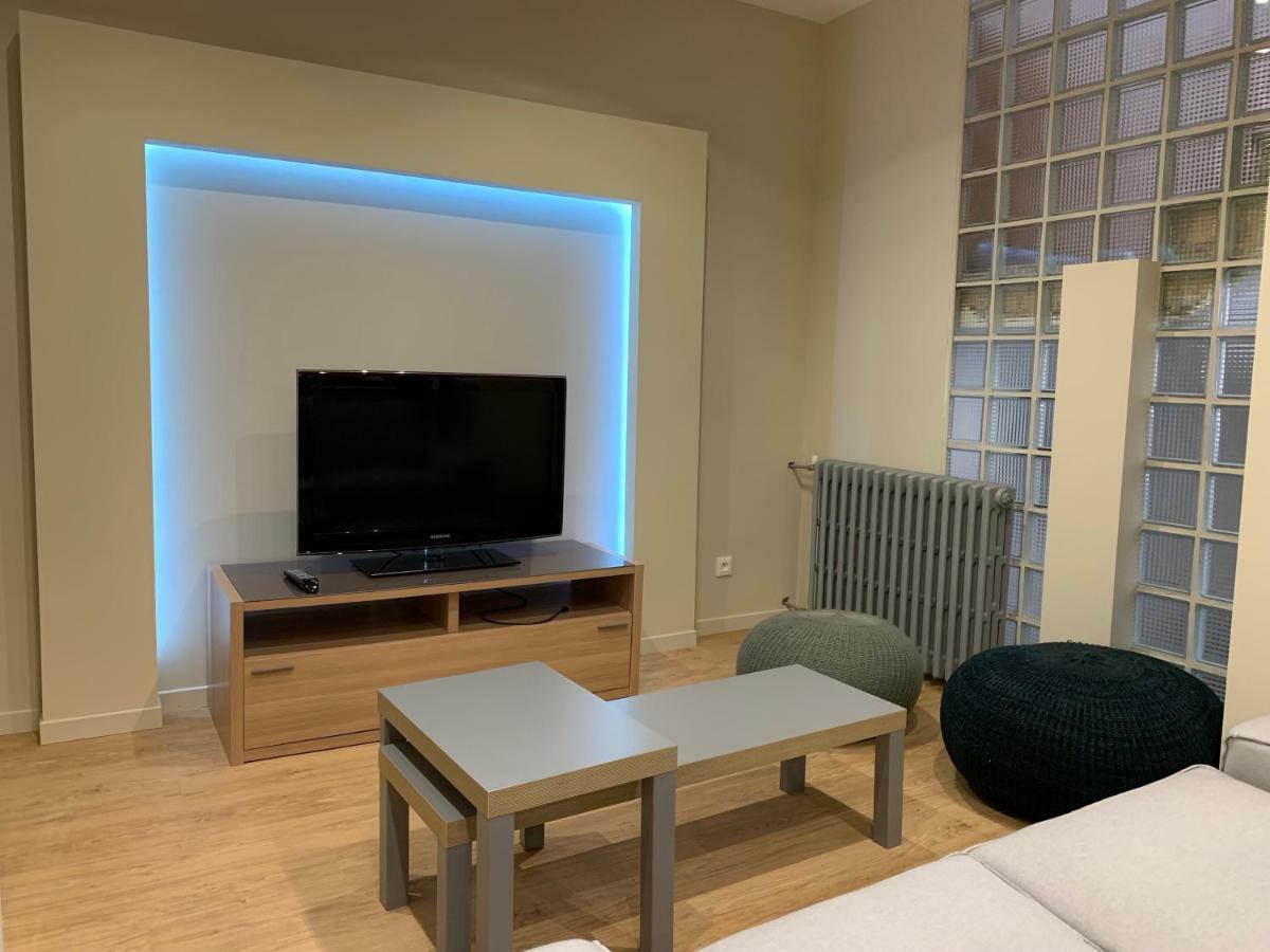 Appartement Avec 3 Chambres Au Centre De Pau Buitenkant foto
